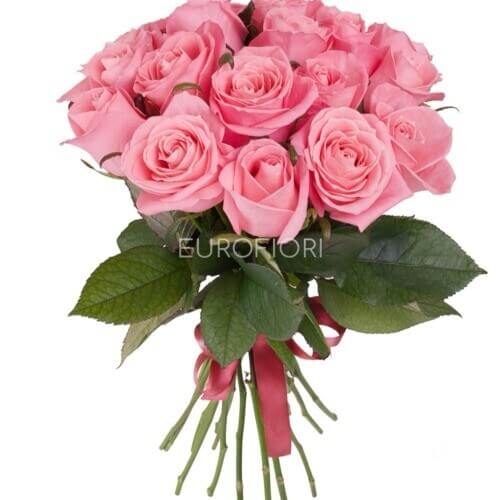 Mazzo rose rosa a steli gambo medio Mazzo rose rosa a steli gambo medio